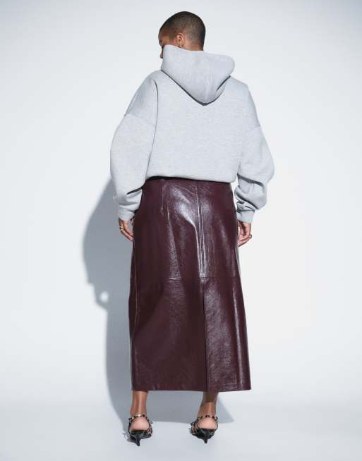 ASOS DESIGN Curve kokerrok van imitatieleer met gladde tailleband in bordeauxrood, 4 van 5
