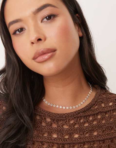 ASOS DESIGN Curve – Kort halsband med små vita blommor - view 1