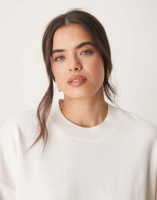ASOS DESIGN Curve – Kremowy profilowany T-shirt dzianinowy, 2 z 4