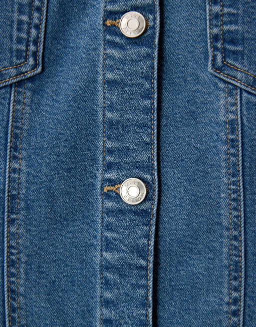 ASOS DESIGN Curve – Kurzes, figurbetontes Hemdblusenkleid aus Denim in Mittelblau, 6 von 7