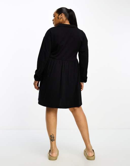 ASOS DESIGN Curve – Kurzes. langärmliges Hängerkleid in Schwarz mit Knöpfen , 3 von 4