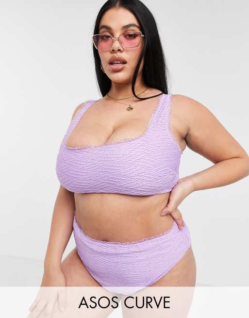 ASOS DESIGN Curve – Kurzes, strukturiertes Bikinioberteil in Flieder mit Rüschendetails