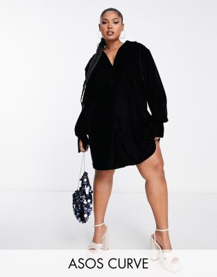 ASOS DESIGN Curve - Kurzes, weit geschnittenes Hemdblusenkleid aus Samt in Schwarz