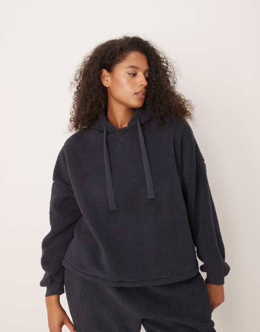 ASOS DESIGN Curve – Kuschliges Lounge-Set in Tintenblau mit Oversize-Kapuzenpullover und Jogginghose, 2 von 4