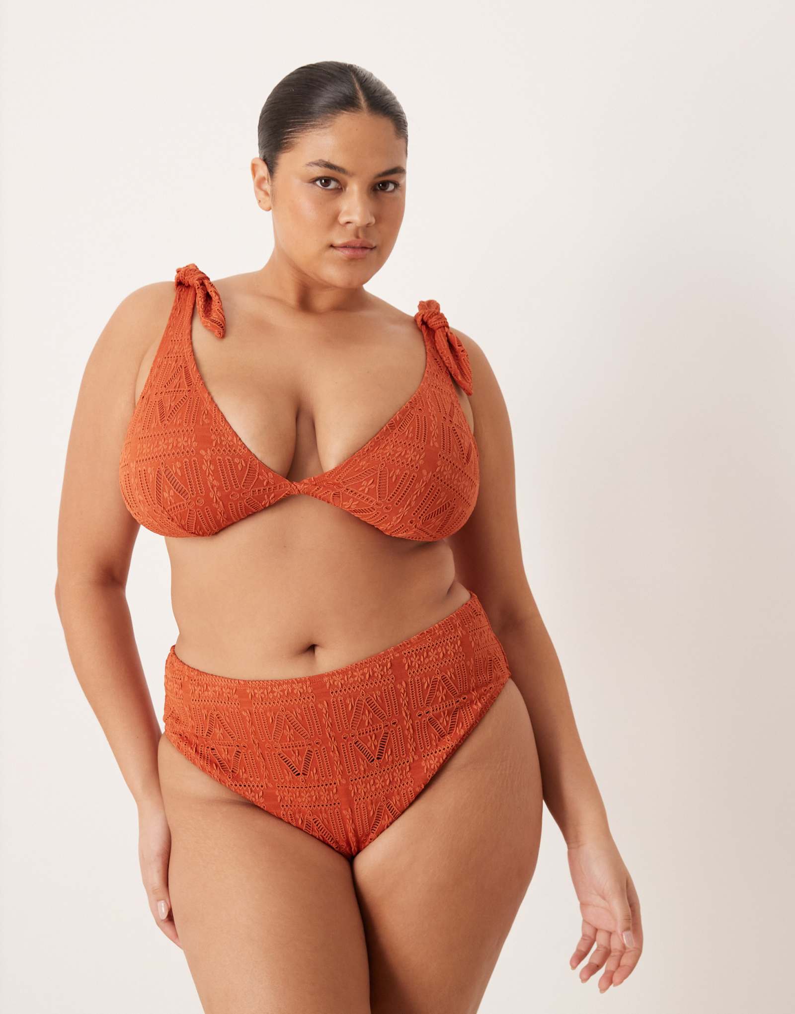 Купальник-бикини с завышенной талией Kyle broderie Azores от ASOS DESIGN Curve цвета ржавчины