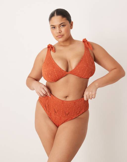ASOS DESIGN Curve Kyle broderie twist front crop bikini top in rust, 2 of 4