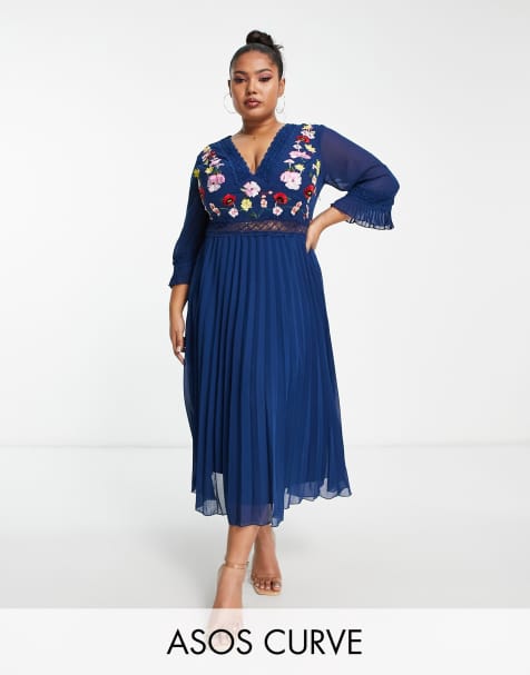 Plus Size Dresses for Women | ASOS