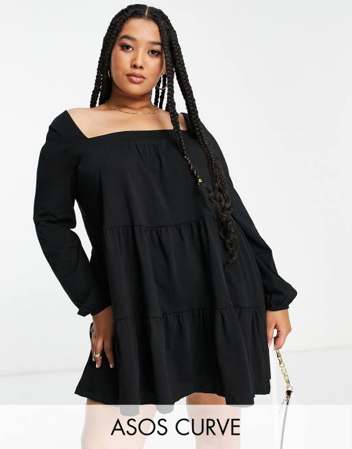 ASOS DESIGN Curve - Lagdelt sort smock-minikjole med firkantet hals