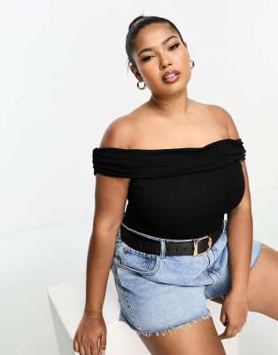 ASOS DESIGN Curve - Langärmliger Body in Schwarz mit Carmen-Ausschnitt