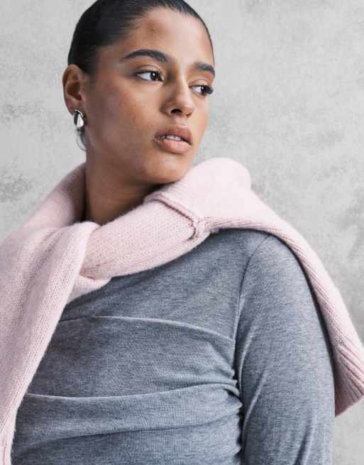 ASOS DESIGN Curve – Langärmliges, drapiertes Oberteil aus weichem Jersey in meliertem Grau, 2 von 4