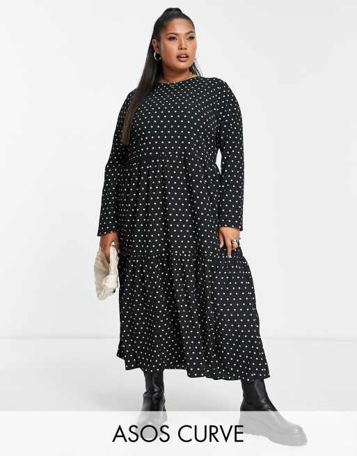 ASOS DESIGN Curve – Langärmliges, gestuftes Midi-Hängerkleid in Schwarz mit Punktemuster in Beige