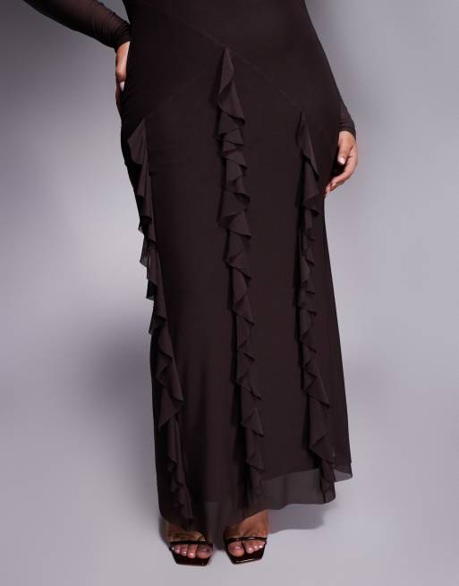 ASOS DESIGN Curve – Langärmliges Maxikleid aus Netzstoff in Schokoladenbraun mit Wasserfall-Rüschenrockdetail, 4 von 4