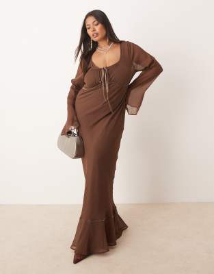 ASOS DESIGN Curve - Langärmliges Maxikleid in Schokobraun mit geraffter Brustpartie
