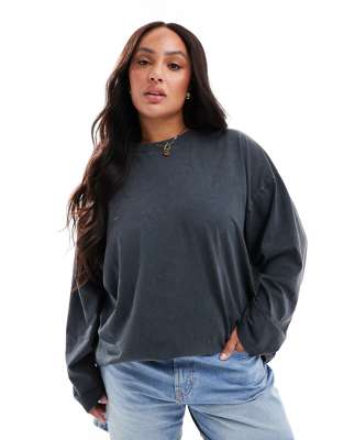 ASOS DESIGN Curve - Langärmliges Skater-T-Shirt in verwaschenem Anthrazit-Grau