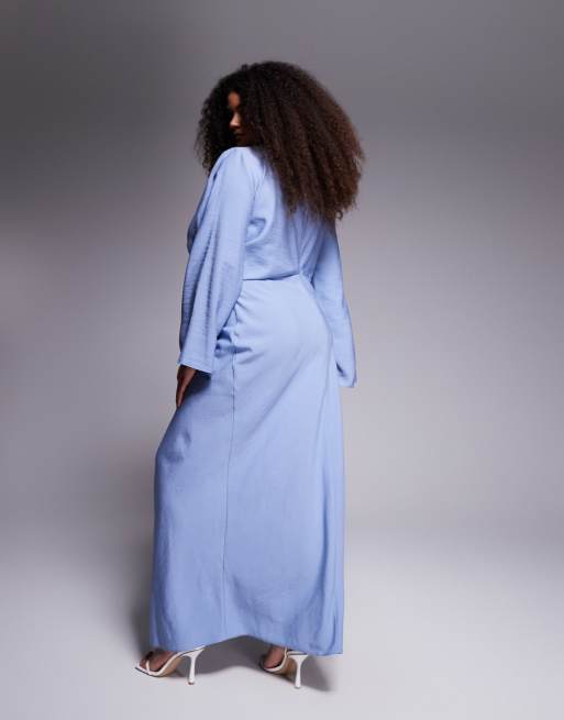 ASOS DESIGN Curve - Langærmet blå maxikjole i satin med indsyet talje og skråsnit, 3 af 4