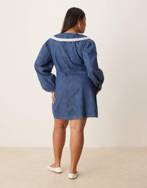 ASOS DESIGN Curve - Langærmet denim-minikjole med stor krave i blå mellemvask, 4 af 4