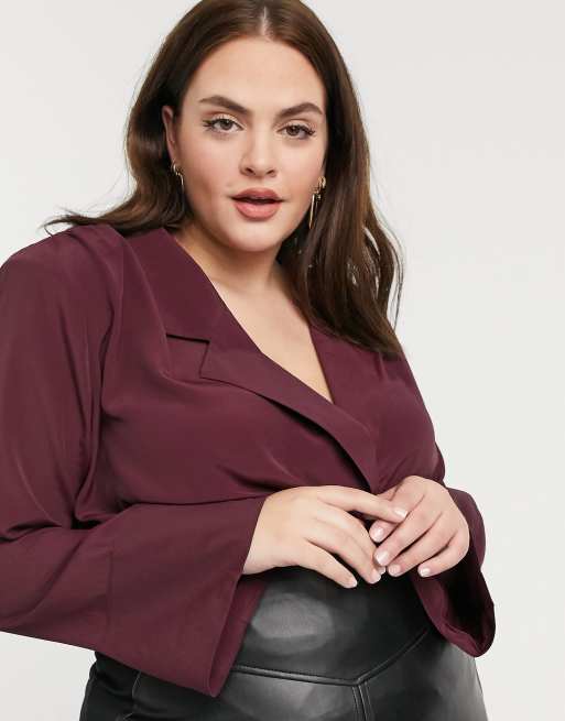 ASOS DESIGN Curve - Langærmet slå om-bluse med skulderpuder i vinfarve, 4 af 4
