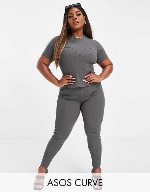 ASOS DESIGN Curve - Leggings sagomati a coste con ghette 
