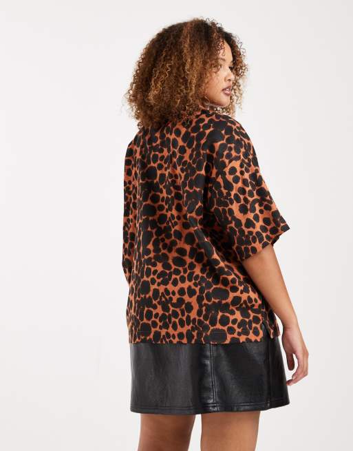 ASOS DESIGN Curve – Leinenhemd mit Reverskragen und Animalprint, Kombiteil, 2 von 4