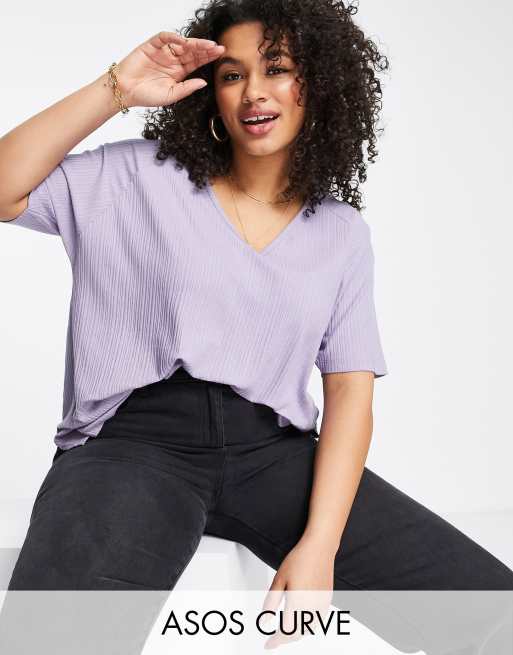 ASOS DESIGN Curve – Liliowy prążkowany T-shirt oversize z dekoltem w kształcie litery V