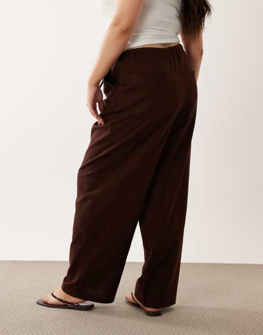 ASOS DESIGN Curve linen look pull on pants in chocolate, 5 of 5