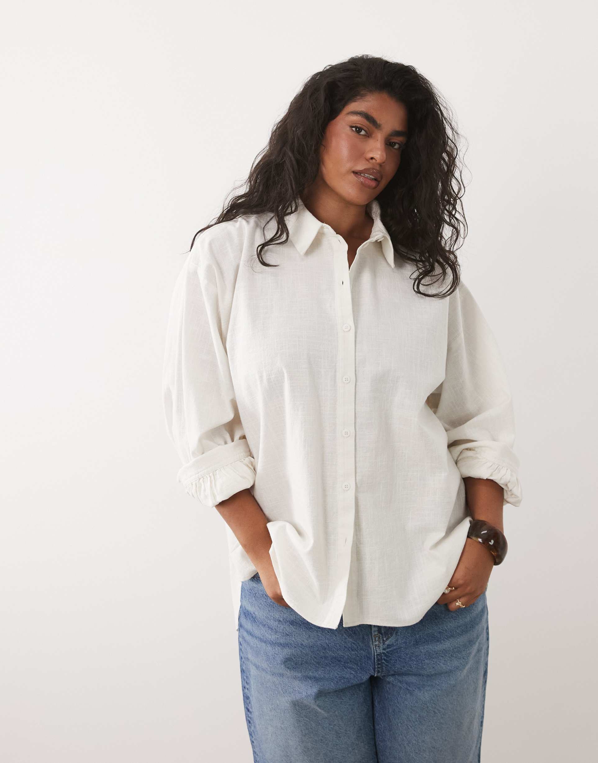 asos design curve linen look shirt in off white