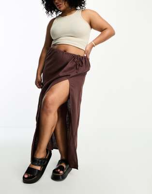 ASOS DESIGN Curve linen maxi skirt with high split in chocolate-Brown