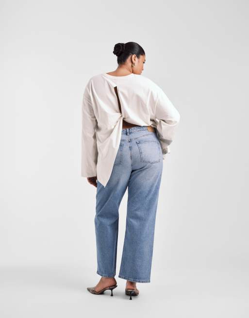 ASOS DESIGN Curve – Ljusblå jeans med raka ben och bekväm stretch, 2 av 5