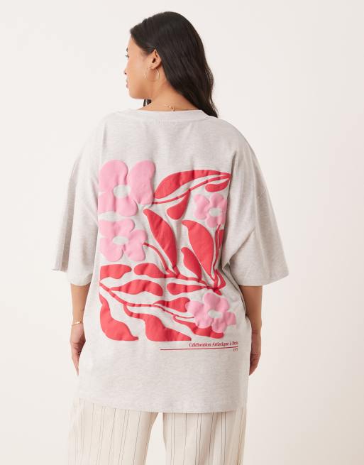 ASOS DESIGN Curve – Ljusgråmelerad t-shirt i oversize med rosa, puffigt blomtryck