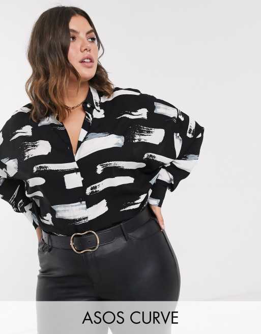 ASOS DESIGN Curve long sleeve cropped shirt in mono brush stroke print