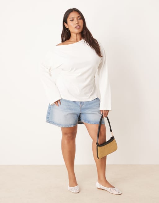 ASOS DESIGN Curve long sleeve off-shoulder corset waist tee in cream, 4 of 4