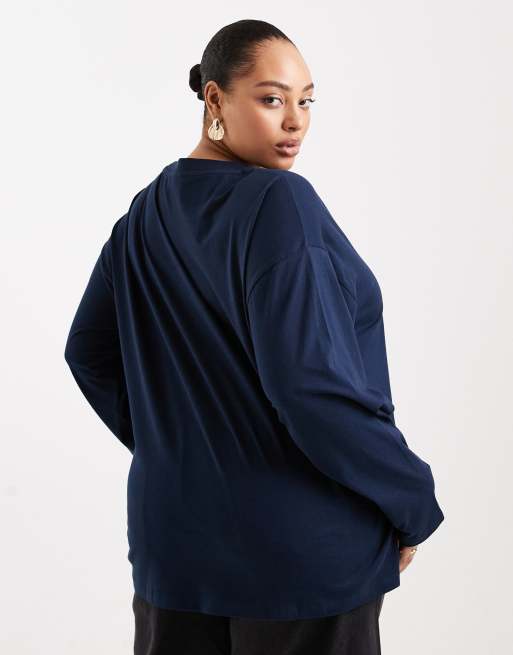 ASOS DESIGN Curve long sleeve T-shirt with floral graphic in navy, 4 of 4