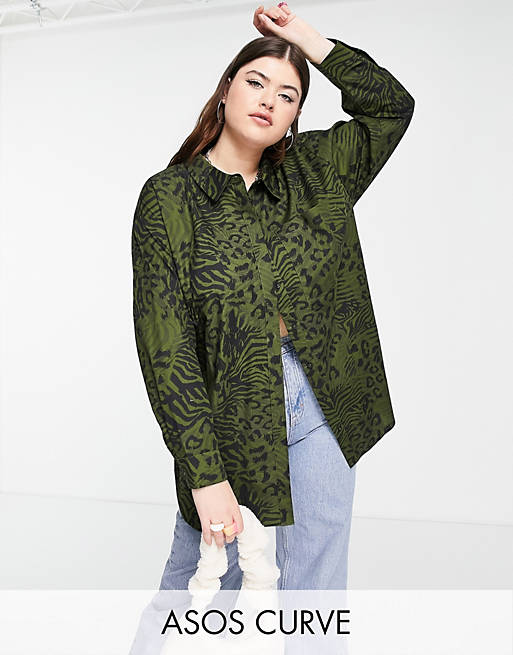 Women Shirts & Blouses/Curve longline oversized shirt in abstract animal print 