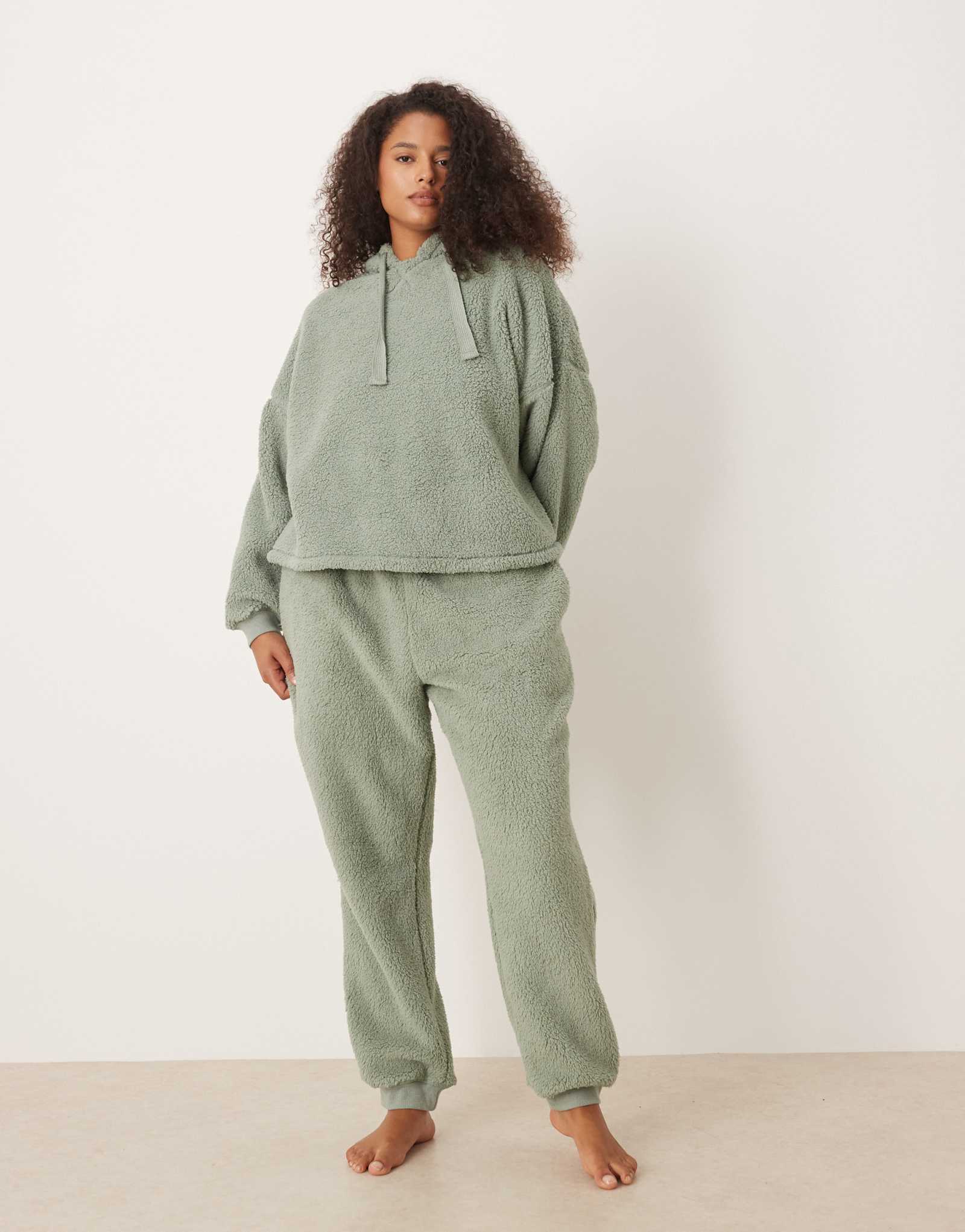 Толстовка с капюшоном и спортивные штаны ASOS DESIGN Curve lounge cuddle оверсайз в темно-зеленом цвете