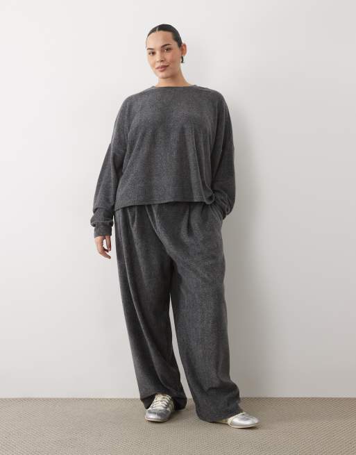 ASOS DESIGN Curve - Mix og match - Koksgråt lounge-sæt i let fleece, 3 af 3