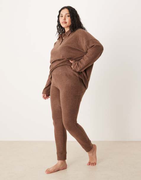 ASOS DESIGN Curve lounge mix & match lightweight fleece legging in chocolate brown - view 1