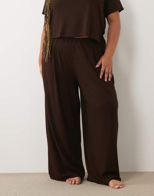 ASOS DESIGN Curve lounge mix & match rib wide leg pyjama bottom in chocolate, 5 of 5