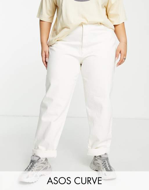 ASOS DESIGN - Curve - Løstsiddende råhvide mid rise-mom-jeans i bomuldsblanding - BEIGE