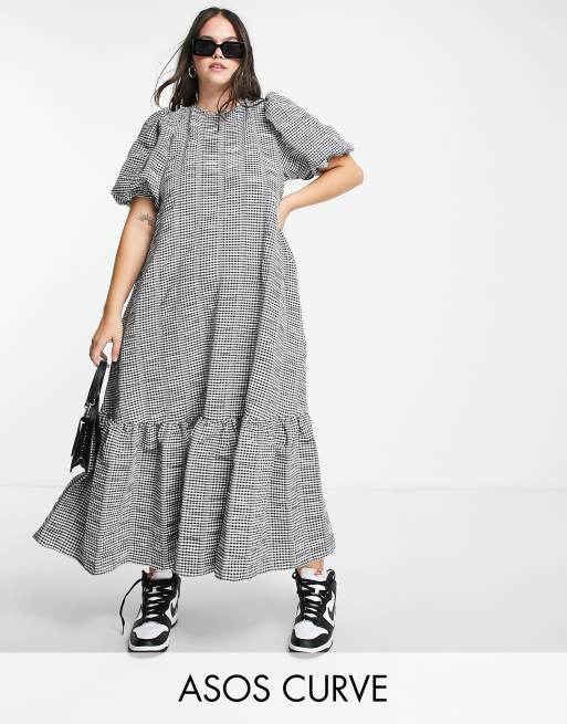 ASOS DESIGN Curve – Luźna sukienka maxi w czarno-białą kratkę vichy