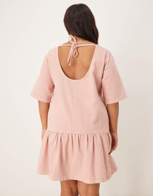 ASOS DESIGN Curve - Lyserød T-shirt-minikjole med sænket talje i denim, 3 af 4
