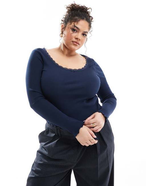 ASOS DESIGN Curve - Maglietta a maniche lunghe blu navy con scollo rotondo e dettagli in pizzo