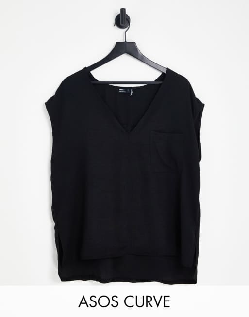 ASOS DESIGN Curve - Maglietta nera con tasca e taglio lungo sul retro