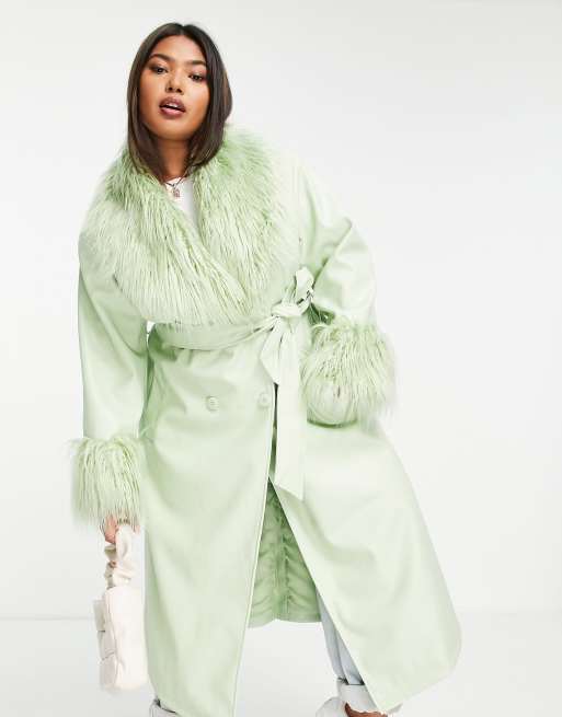 ASOS DESIGN Curve – Mantel aus pistaziengrünem Kunstleder mit Teddyfell-Besatz und Bindegürtel, 3 von 4
