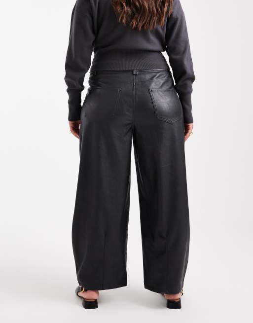 ASOS DESIGN Curve – Marinblå byxor i läderimitation med barrelben och dekorativ söm, 3 av 5