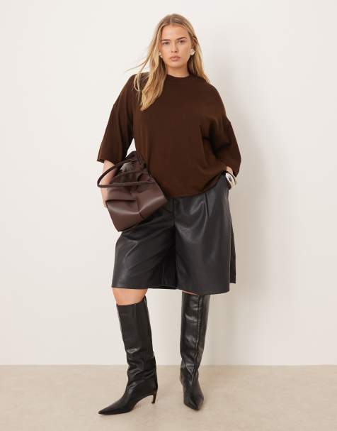 ASOS DESIGN Curve – Marinblå, långa shorts i läderimitation - view 1