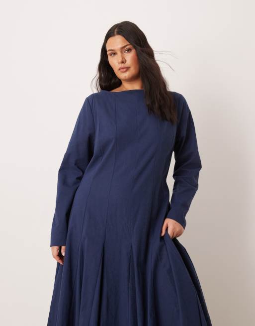 ASOS DESIGN Curve - Marineblå maxikjole med bred halsudskæring og fuld nederdel, 2 af 4