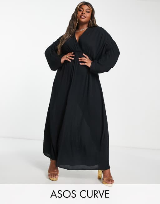 ASOS DESIGN Curve – Marszczona plażowa sukienka maxi z głębokim dekoltem i długimi rękawami w czarnym kolorze 