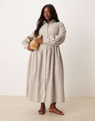 ASOS DESIGN Curve – Maxi-Hemdblusenkleid in Braun gestreift mit asymmetrischem Knopfdetail - view 1