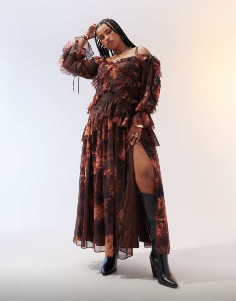ASOS DESIGN Curve - Maxi jurk met blote schouders, stroken en ruches in bordeauxrode bloemenprint - view 1