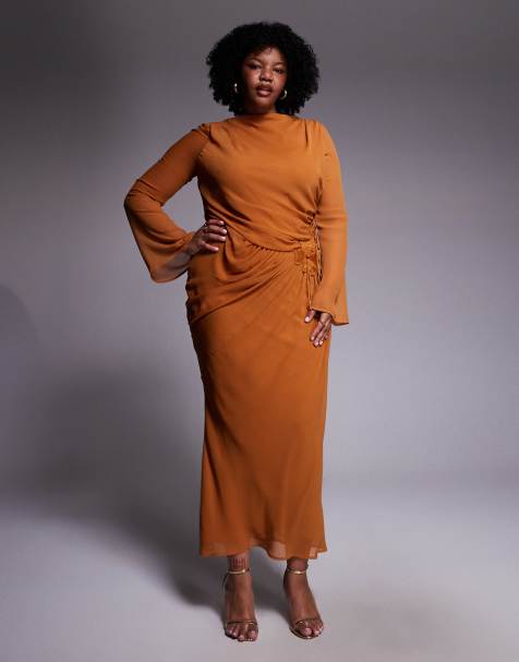 ASOS DESIGN Curve - Maxi jurk van chiffon met 3D geborduurde bloemen op de heup in oranje - view 1